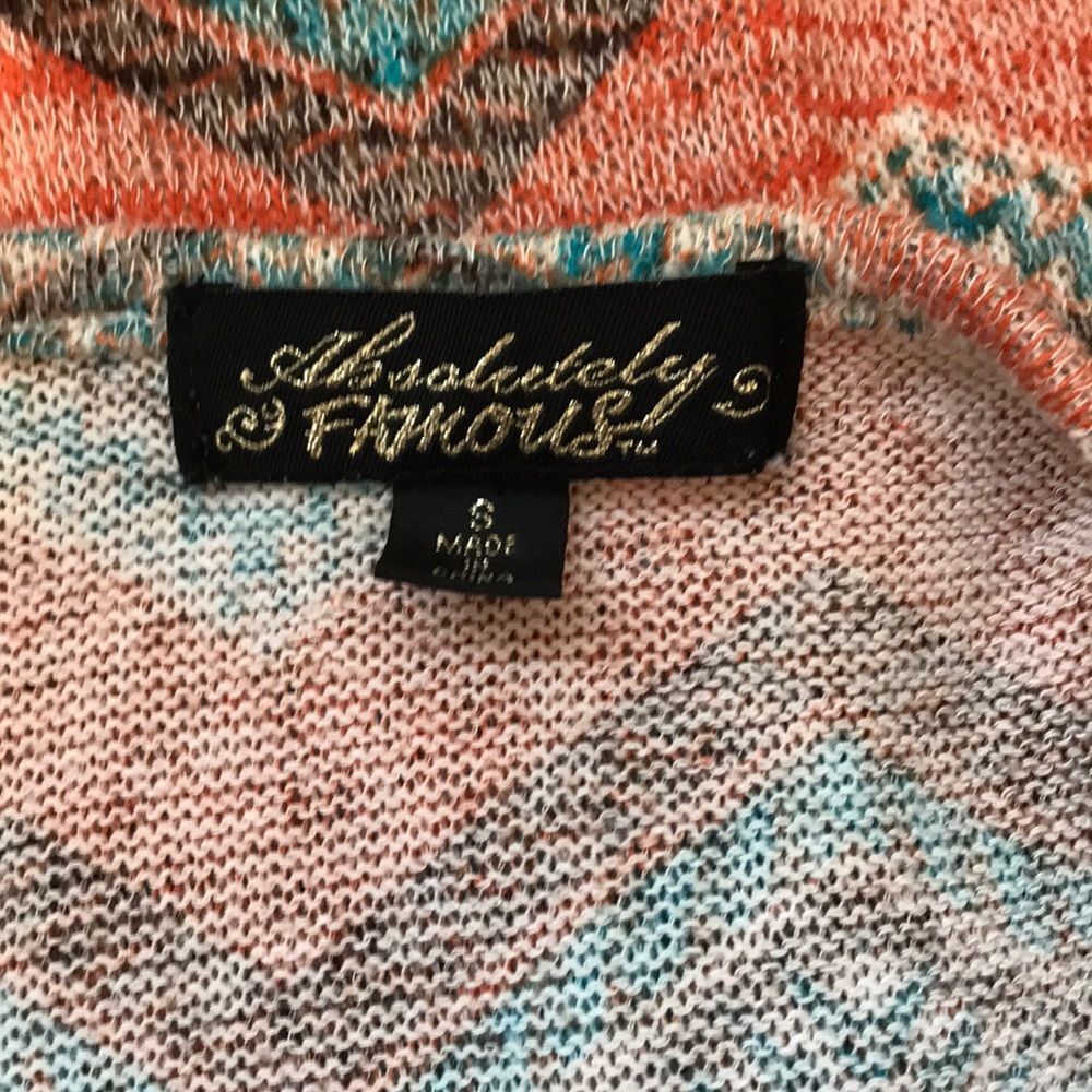 Multicolor chevron pattern top - Picture 3 of 3
